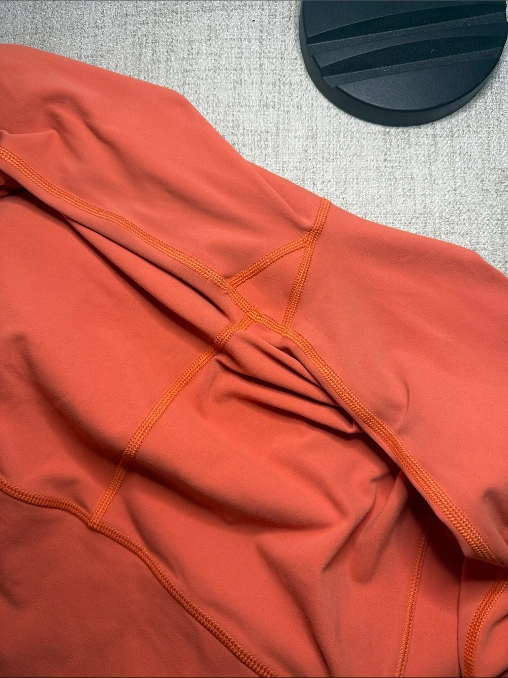 Vuori Coral Orange Leggings XL